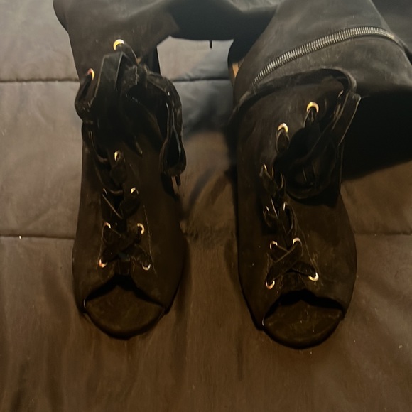 Guess brand open toe tall boot - Picture 2 of 7